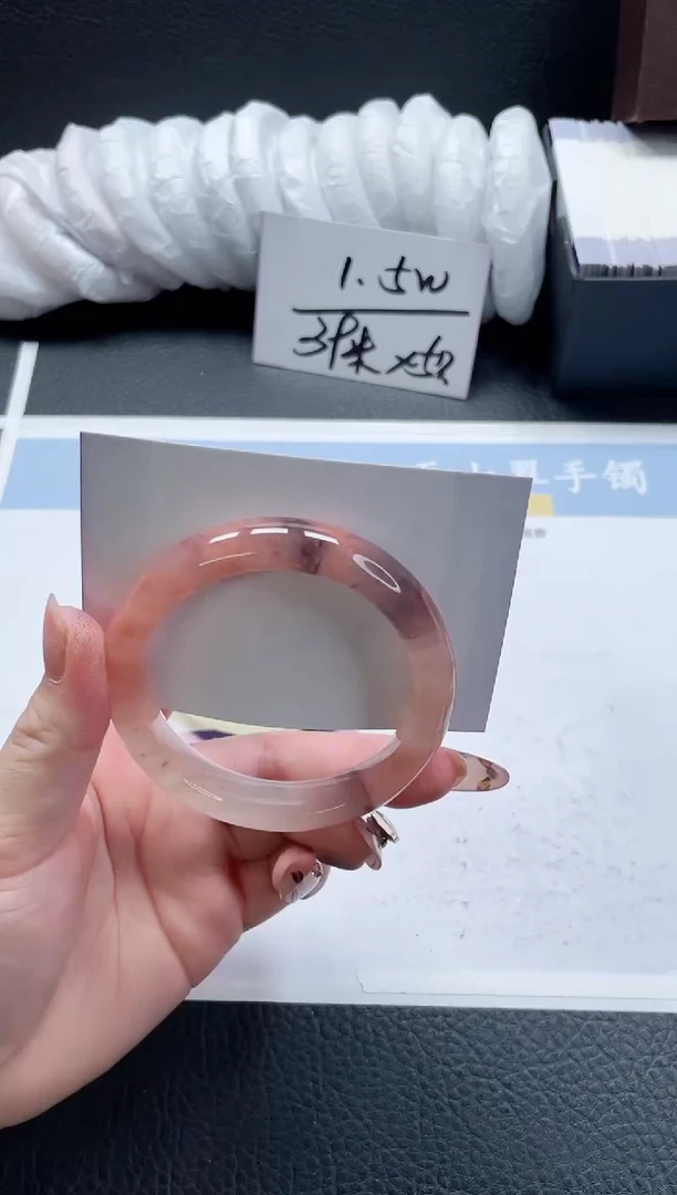 【闪购商品】石英质玉手镯未镶嵌310-55