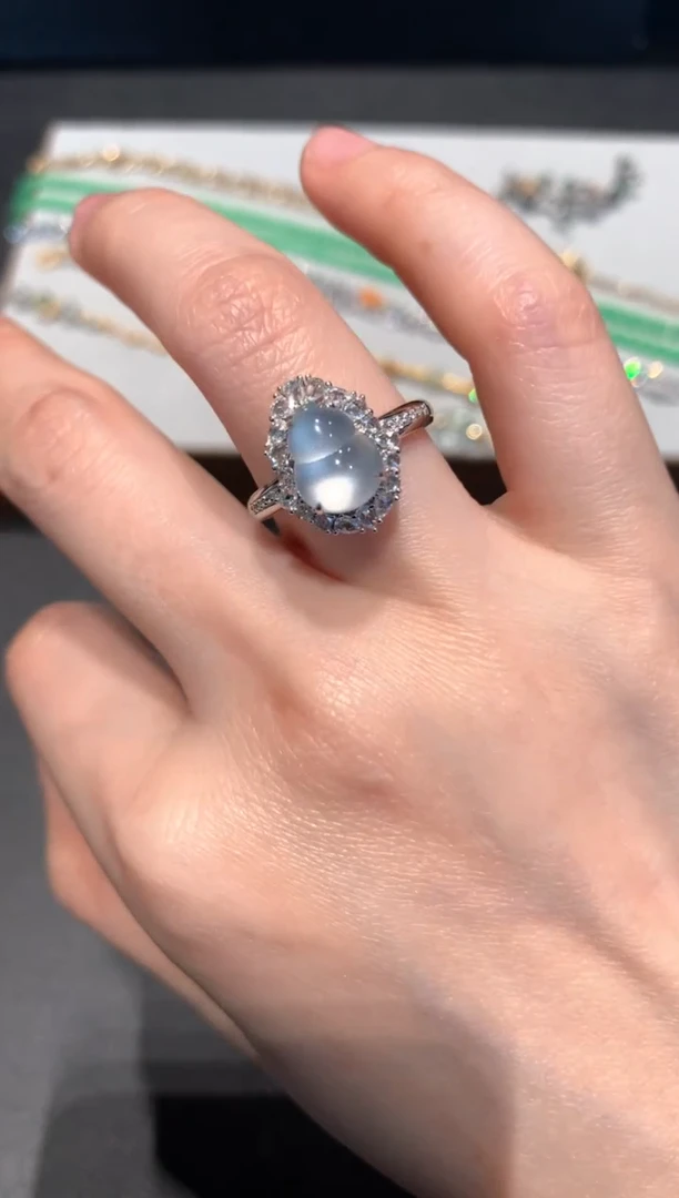 【闪购商品】翡翠戒指18K金镶嵌A132-11800