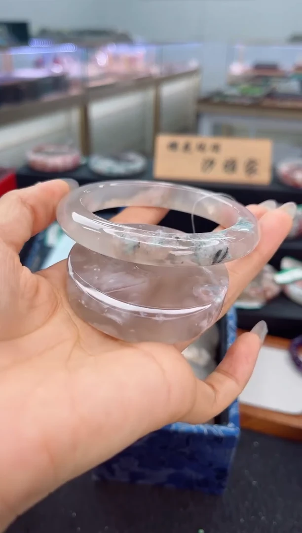 石英质玉手镯未镶嵌59圈口（赠品镯心）3887201