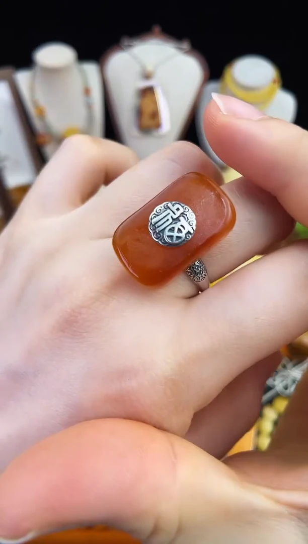 琥珀未镶嵌珠宝奇石柒月