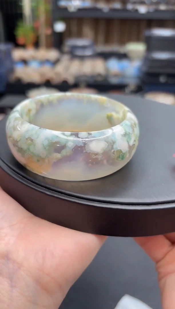 未镶嵌手镯石英质玉96(61圈)不退不换