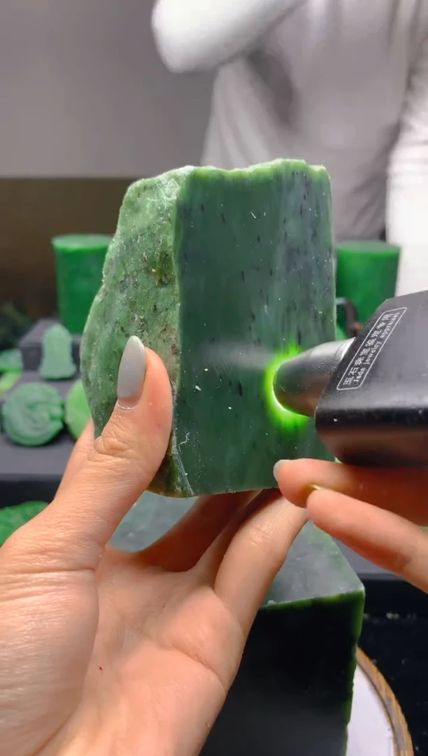 未镶嵌和田玉珠宝半成品1