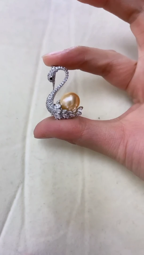 【闪购商品】淡水珍珠胸饰未镶嵌胸针