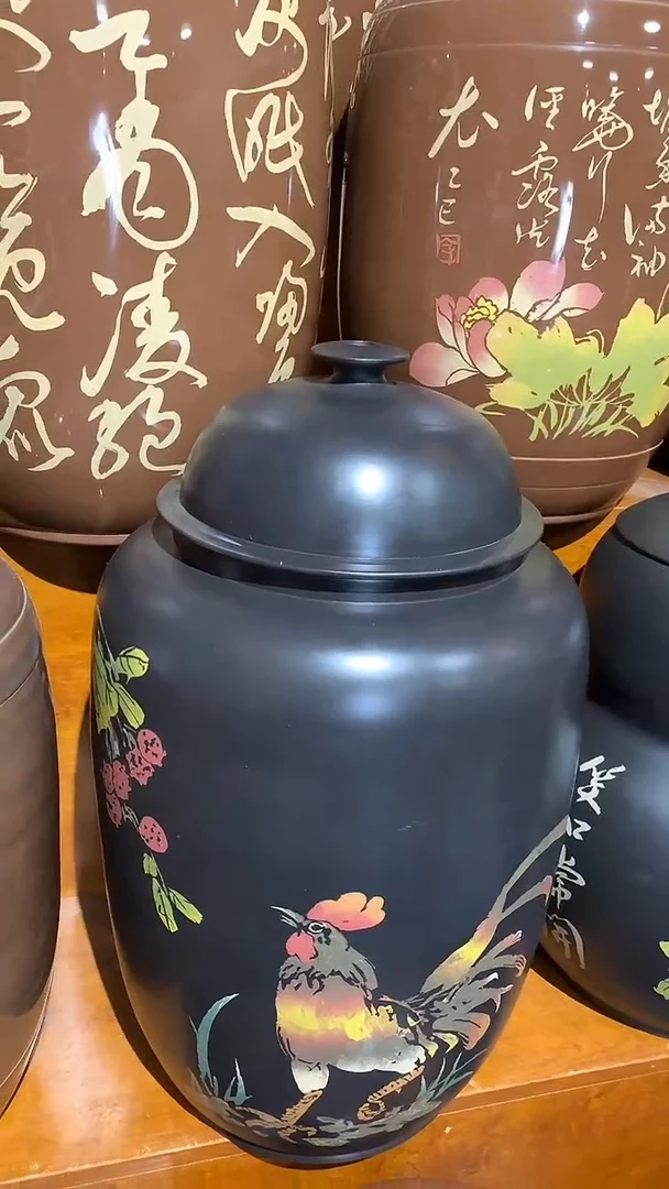彩填三号水缸将军罐公鸡图