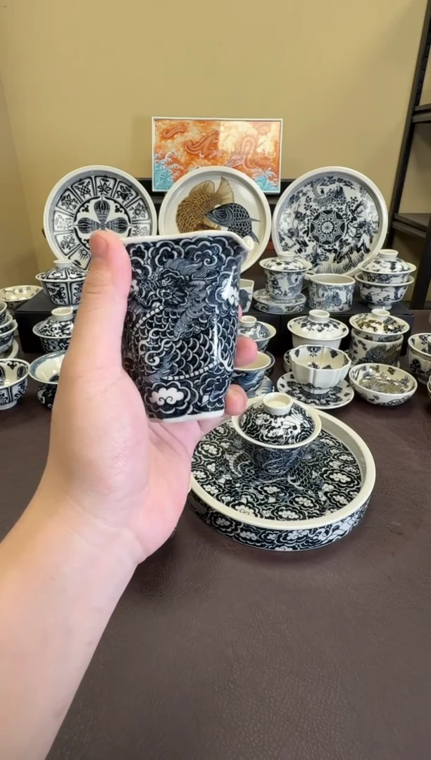 二号釉云墨麒麟公道杯