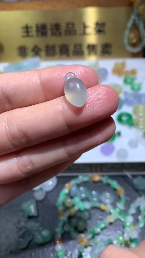 未镶嵌定制翡翠毛货