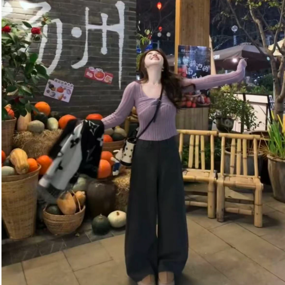 2026秋冬新款韩系气质辣妹扭结V领长袖紫色针织衫休闲裤两件套