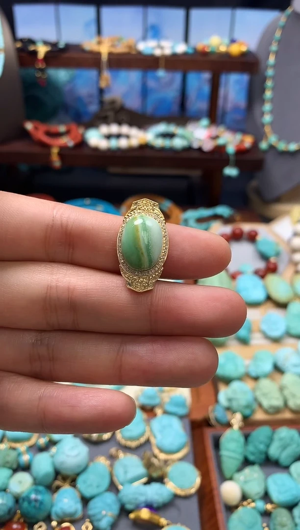 18K金镶嵌绿松石挂件水波纹