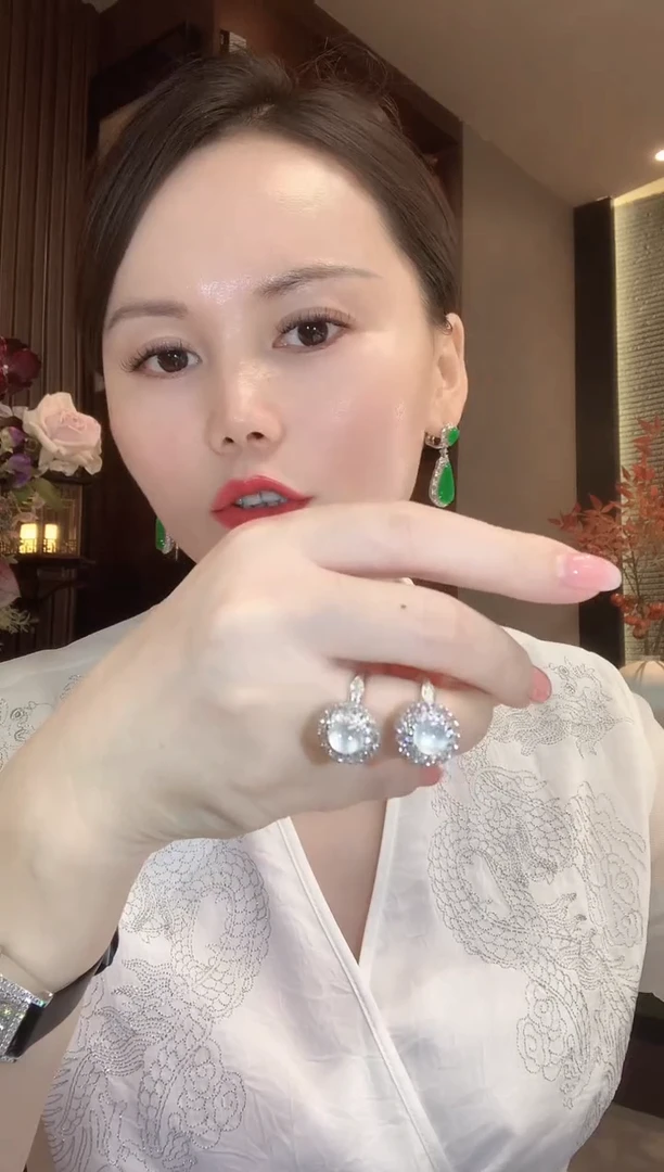 18K金镶嵌戒指翡翠A59 多样性发货一件