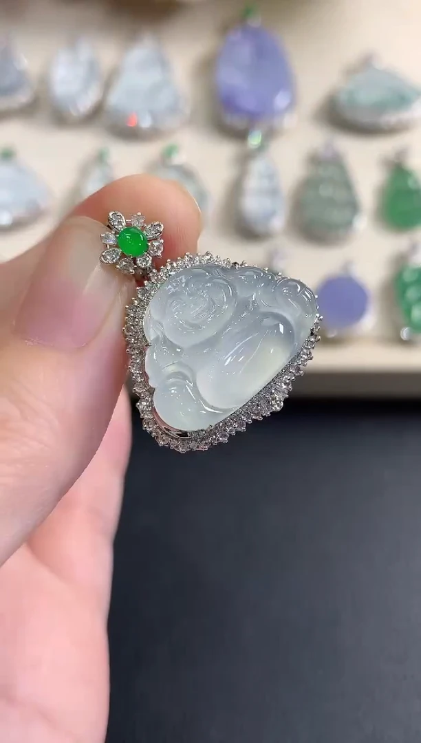 吊坠(不含链)18K金镶嵌翡翠秋日珠宝Q132