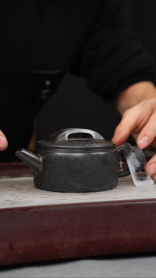 【闪购商品】紫砂茶壶石黄 宽钮汉瓦 山水