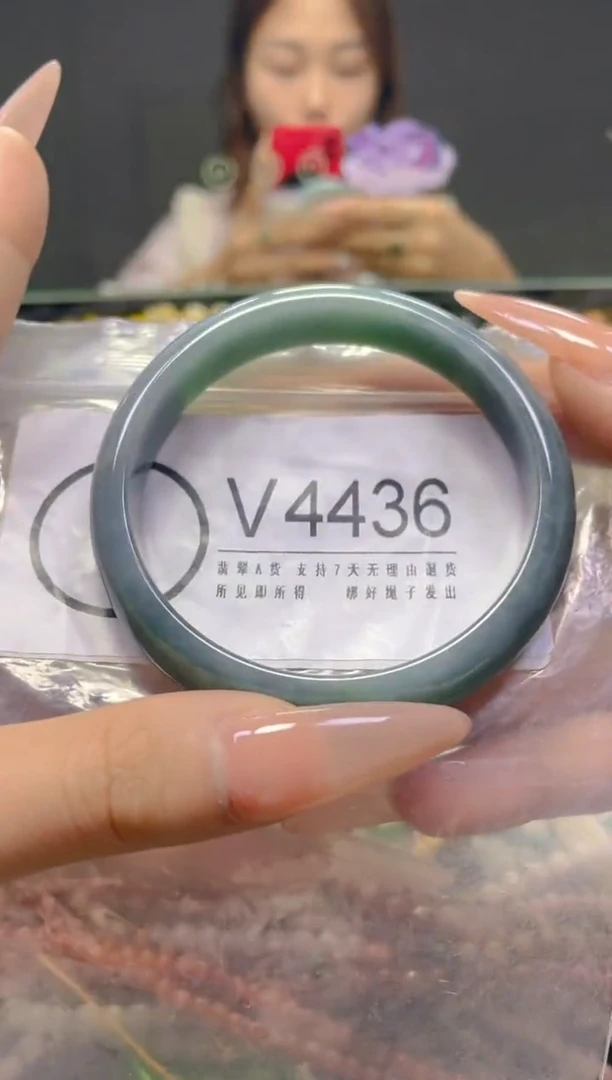 颈饰未镶嵌翡翠56-58/V/翡翠A货，一件也是批发价