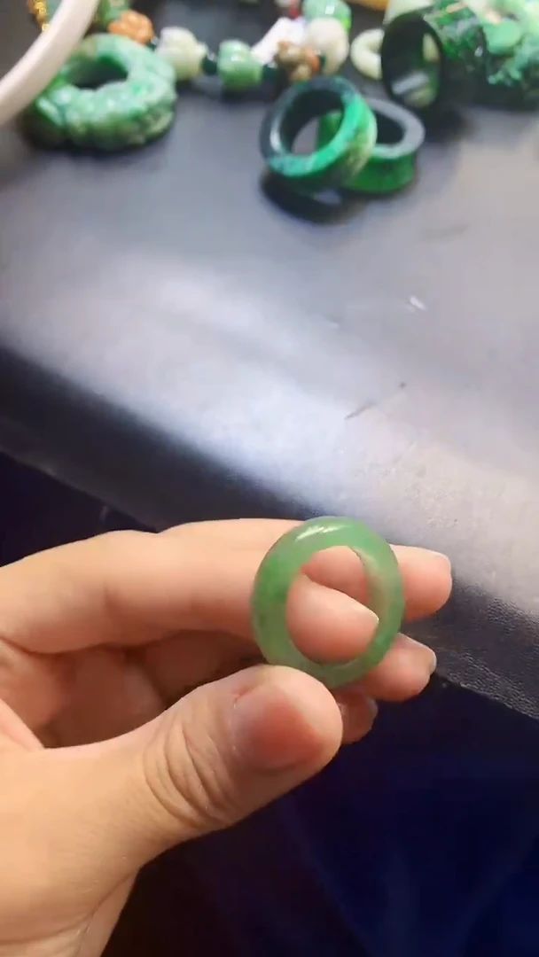 颈饰未镶嵌翡翠天然缅甸a货翡翠17.5