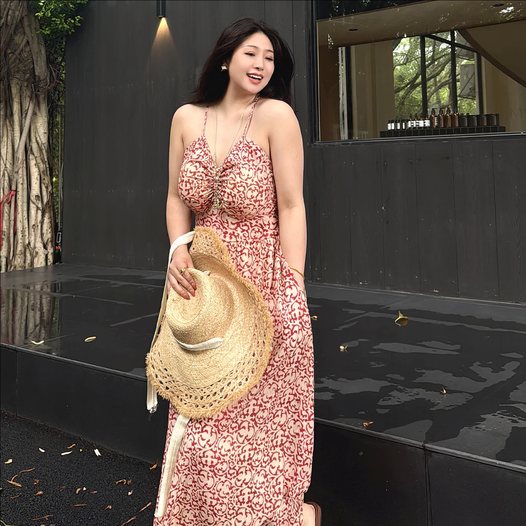 多肉宝贝【可拆卸胸垫】V领碎花露背绑带连衣裙度假风沙滩裙7B25191