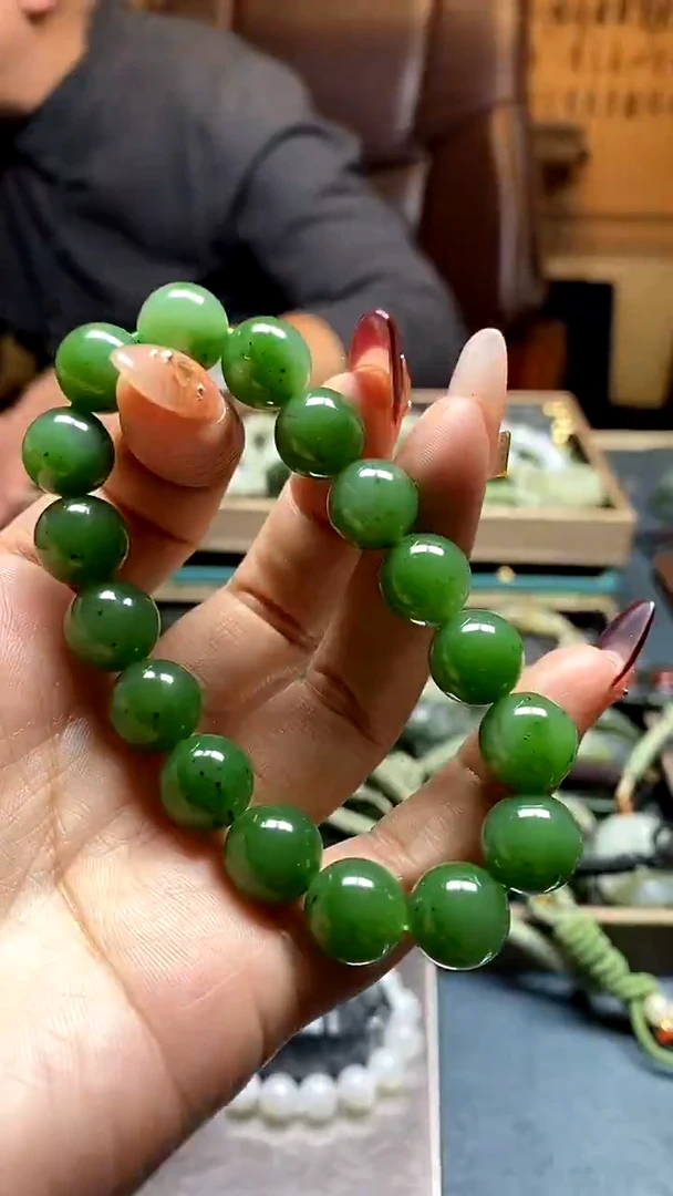 颈饰未镶嵌和田玉拍一发一