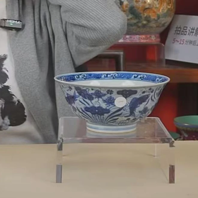 国呈拍卖古董瓷器
