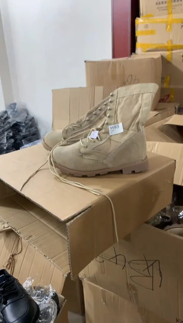 牛皮42码，93号，运动鞋码脚胖拍大，瑕疵处理，有色差 介意勿拍