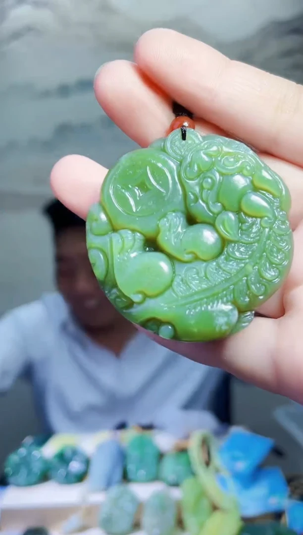 颈饰未镶嵌和田玉1