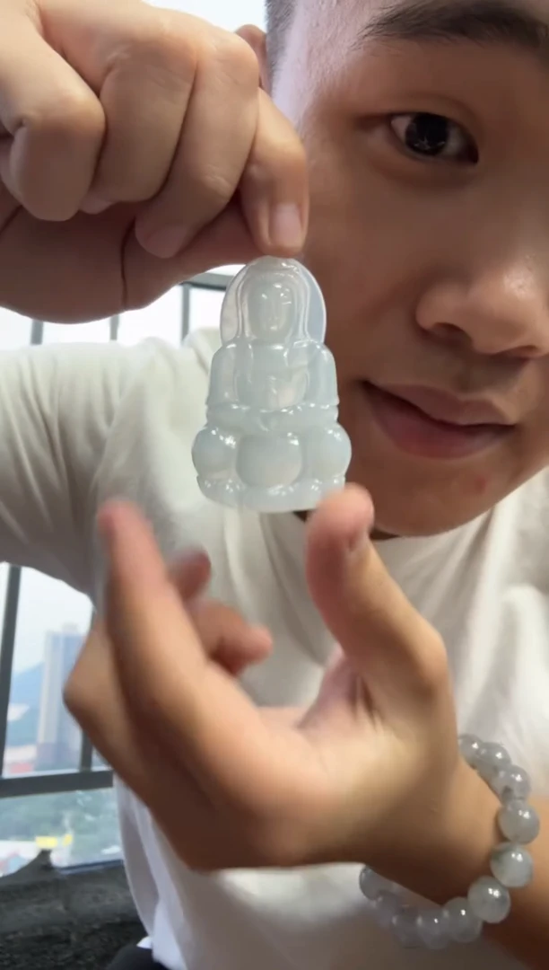 翡翠未镶嵌颈饰天然翡翠A货孤品一件