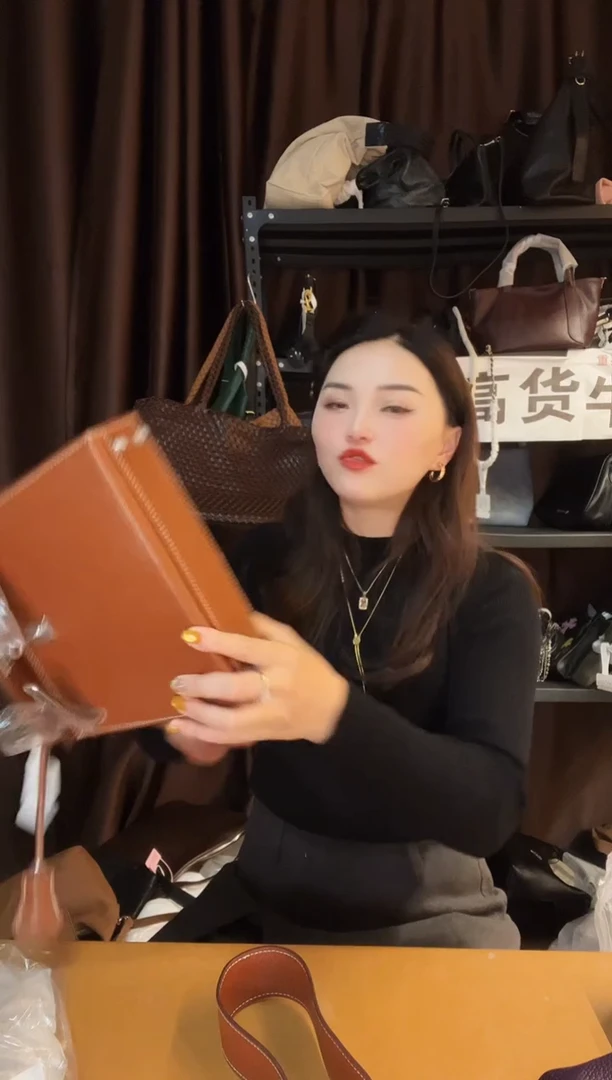 牛皮（革）高端订制时尚百搭女士手提斜跨包