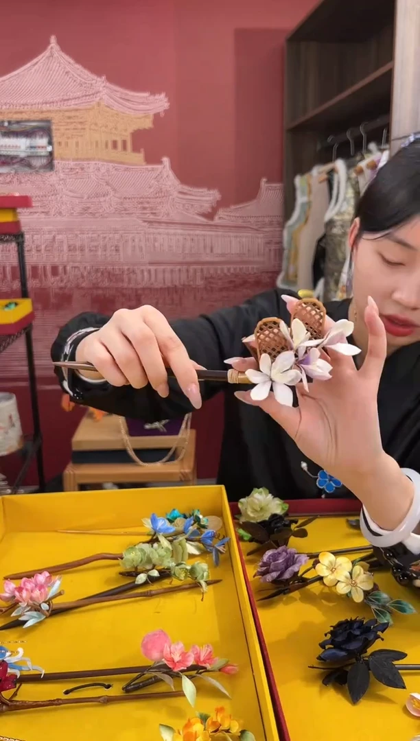 【闪购商品】刺绣非遗绒花（发饰）