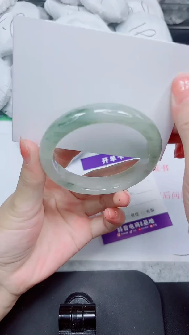 石英质玉手镯未镶嵌113-56