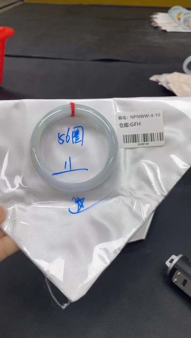 未镶嵌手镯翡翠翡翠手镯