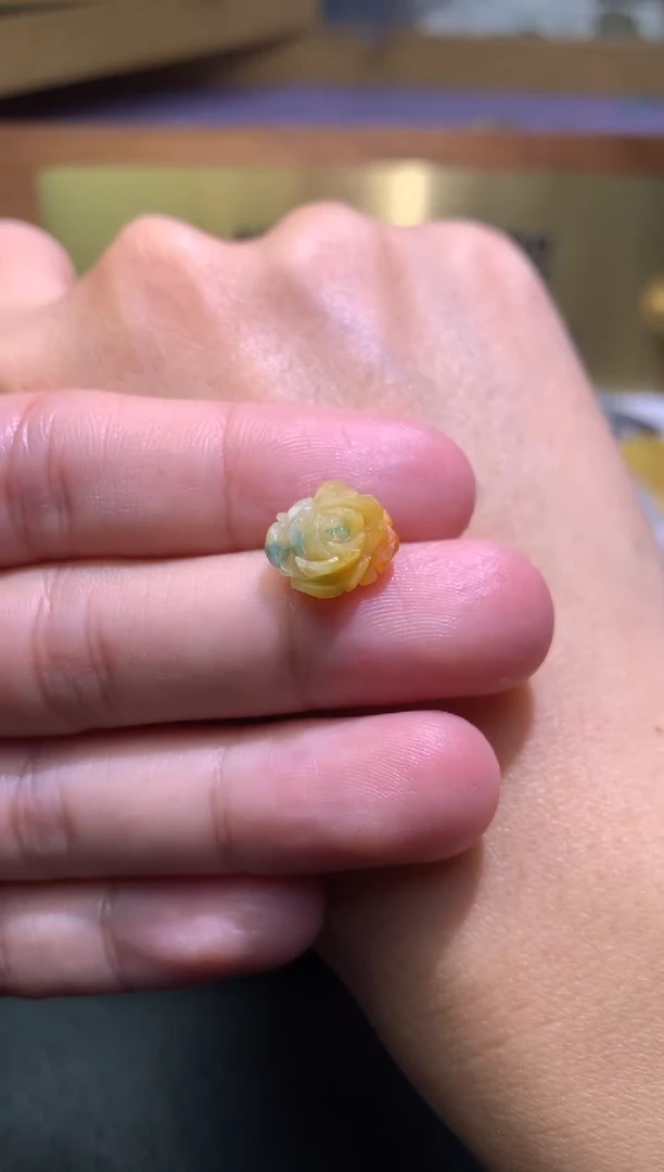 【闪购商品】定制翡翠未镶嵌毛货