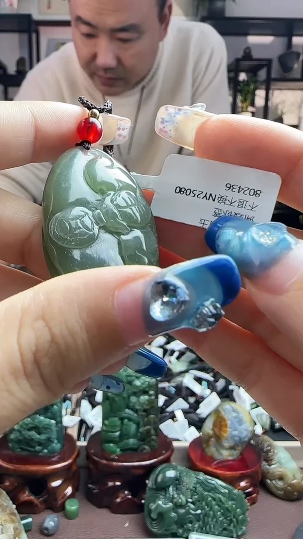 颈饰未镶嵌和田玉2436