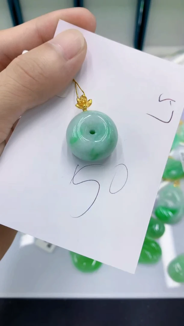 翡翠未镶嵌颈饰11111111