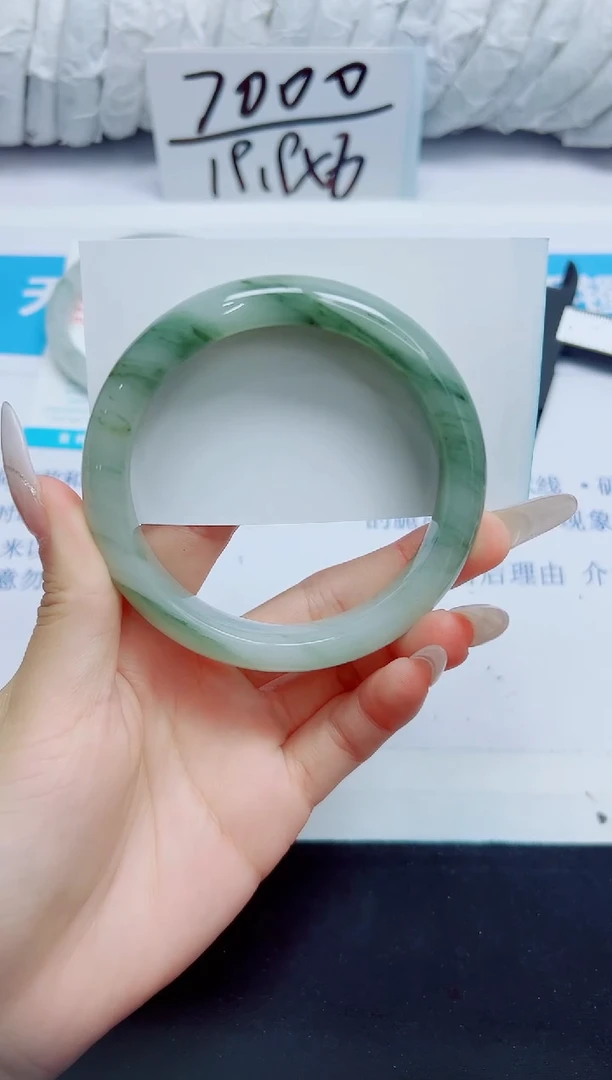石英质玉手镯未镶嵌38/60