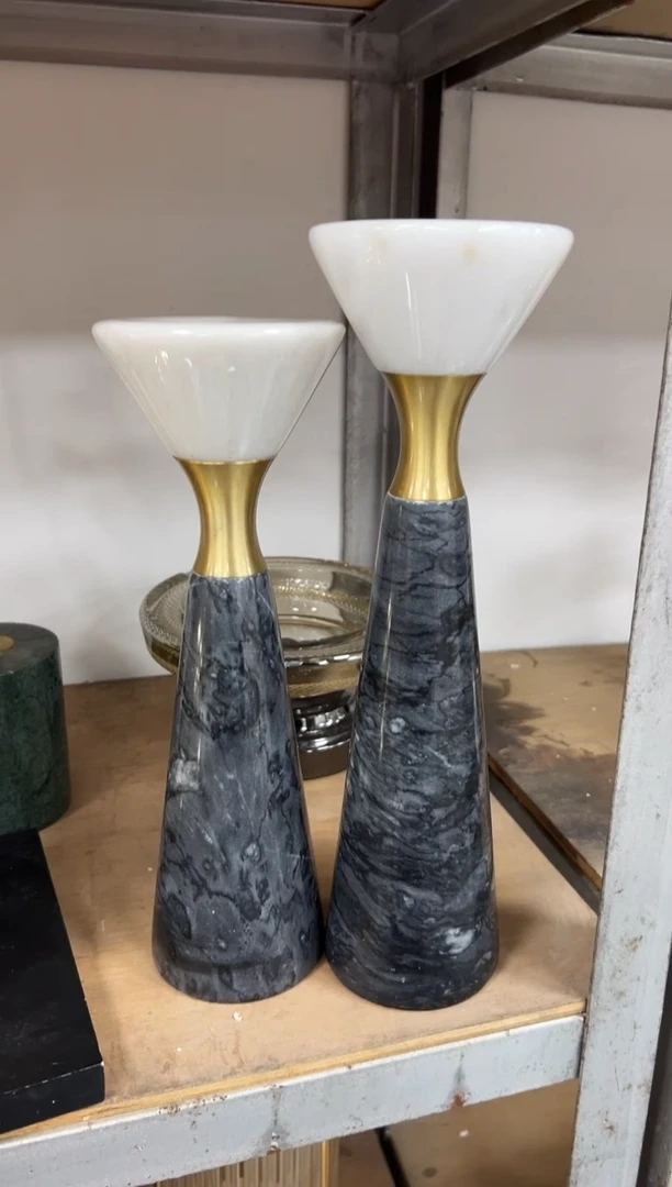 【闪购商品】悦美铜大理石烛台一对
