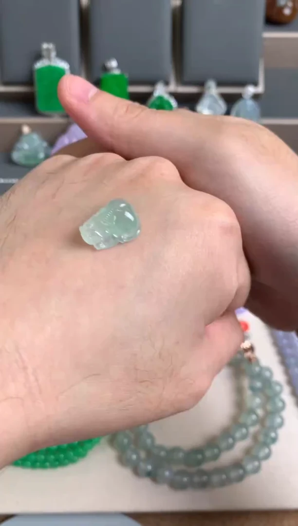 未镶嵌定制翡翠裸玉