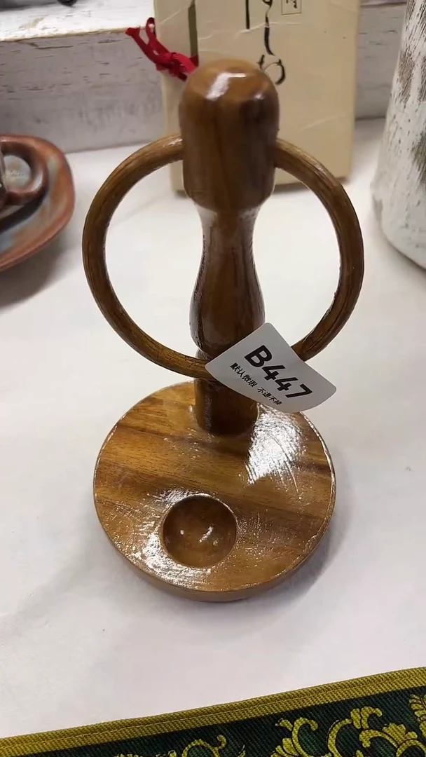 瓷片摊****猫喵喵家都是大漂亮