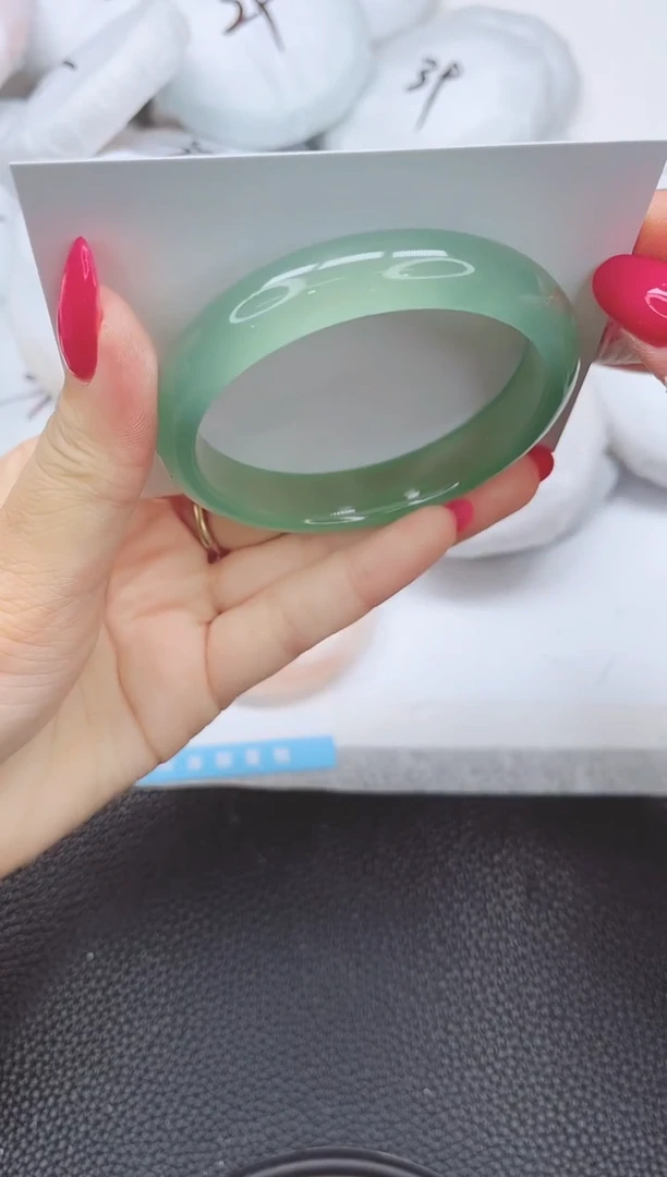 未镶嵌手镯石英质玉65-55.6