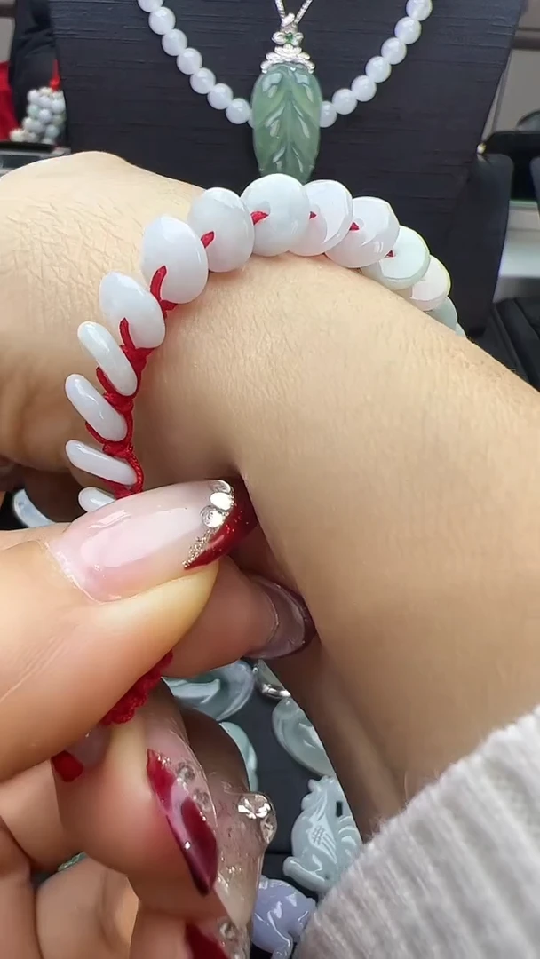 【闪购商品】翡翠手串未镶嵌平安扣