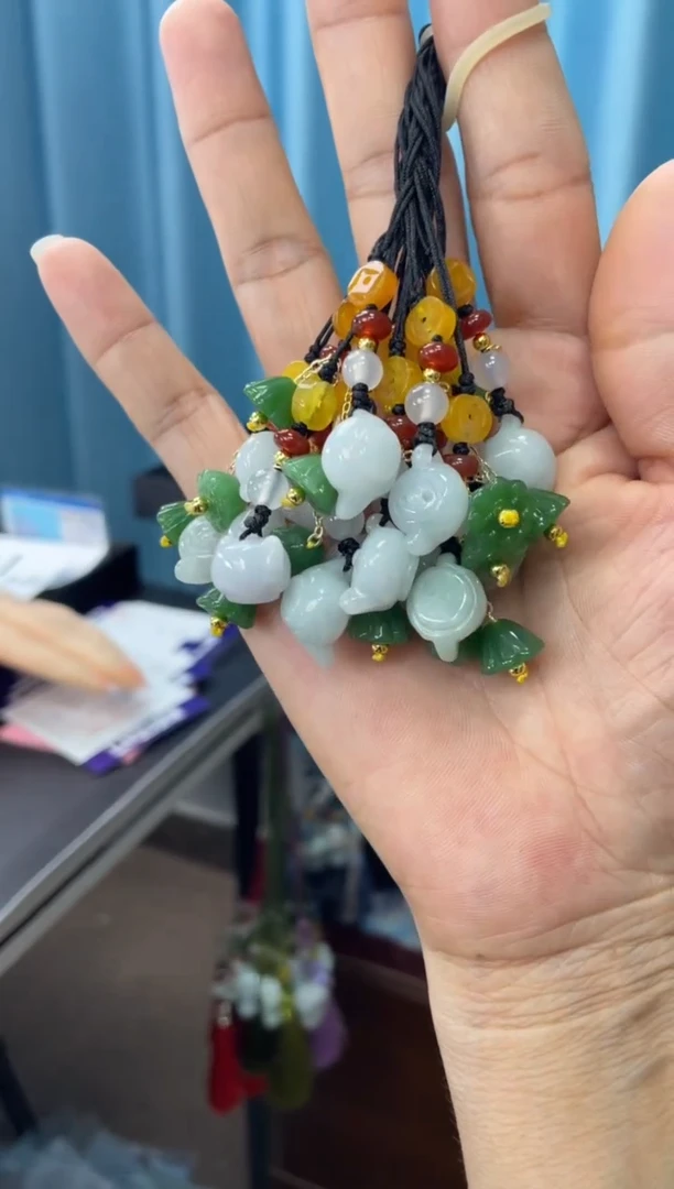 翡翠未镶嵌吊坠(不含链)默认包容 把把壶 多样性发其一