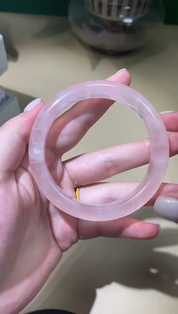 水晶手镯未镶嵌粉