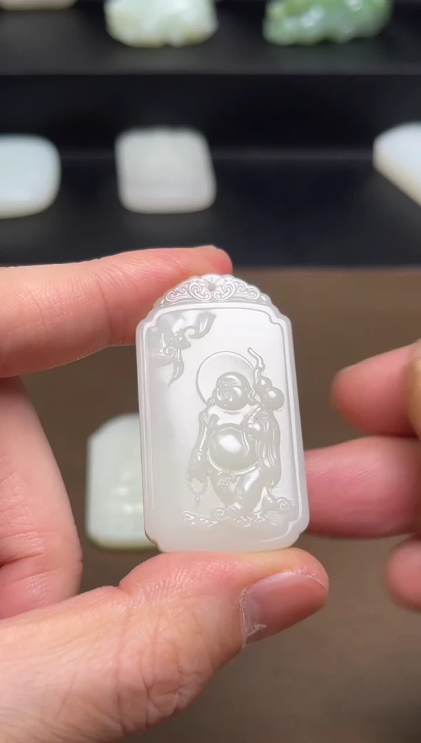 颈饰未镶嵌和田玉阎**818