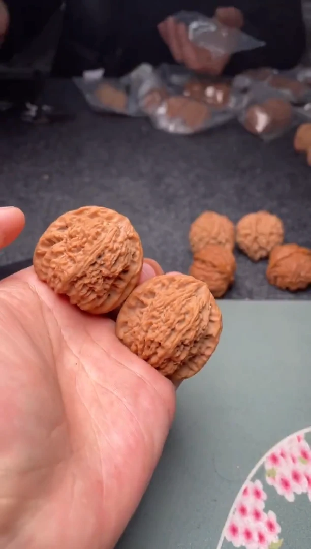 把件文玩核桃a205  南疆石 41尺