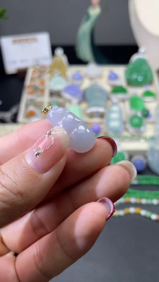 【闪购商品】翡翠颈饰18K金镶嵌49.......