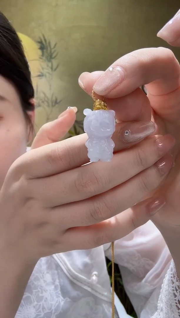 翡翠未镶嵌颈饰吊坠