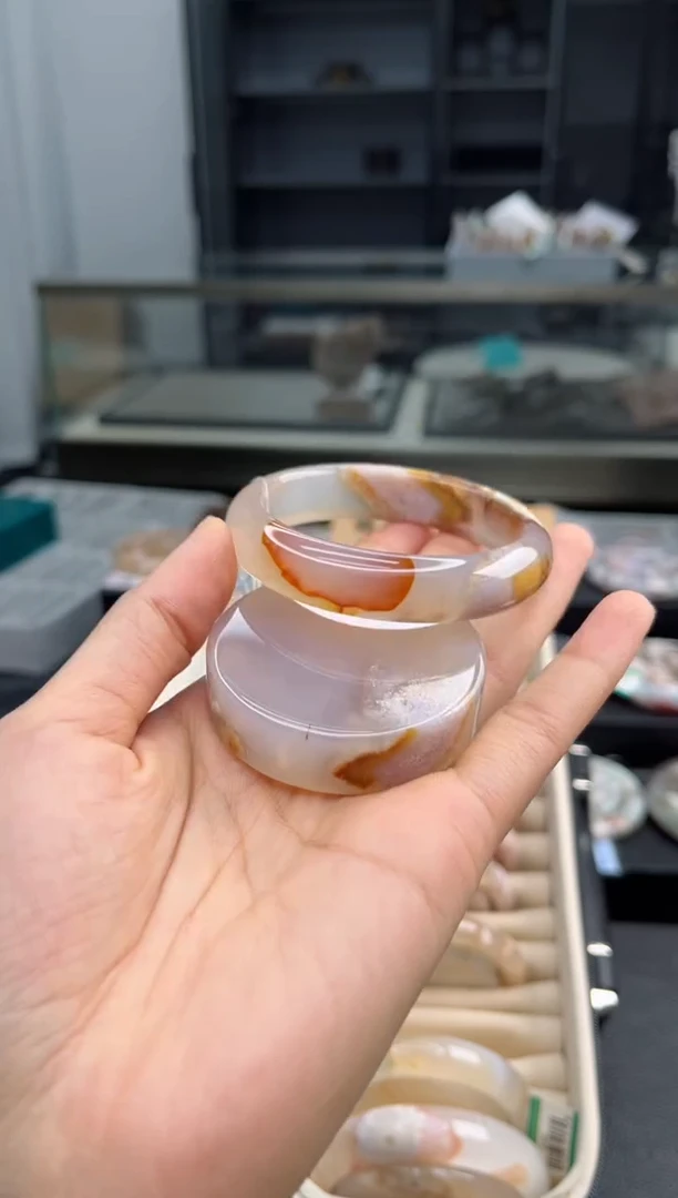 石英质玉手镯未镶嵌55圈口（赠送镯心）3660215