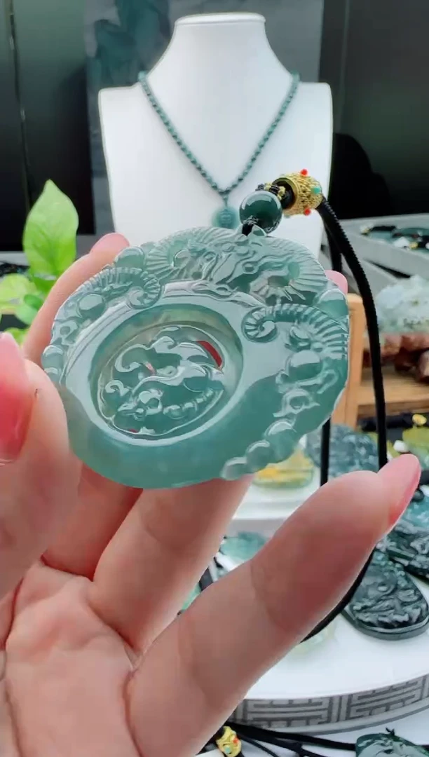 【闪购商品】翡翠颈饰未镶嵌多样性随机一件发货