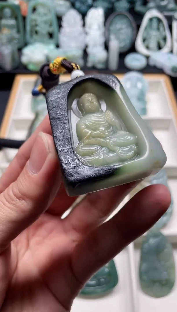 颈饰未镶嵌翡翠21  天然翡翠a货  阿弥陀佛