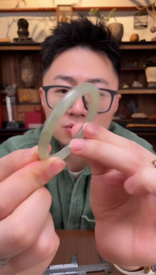 【闪购商品】和田玉手镯未镶嵌010和田玉手镯52#ZD