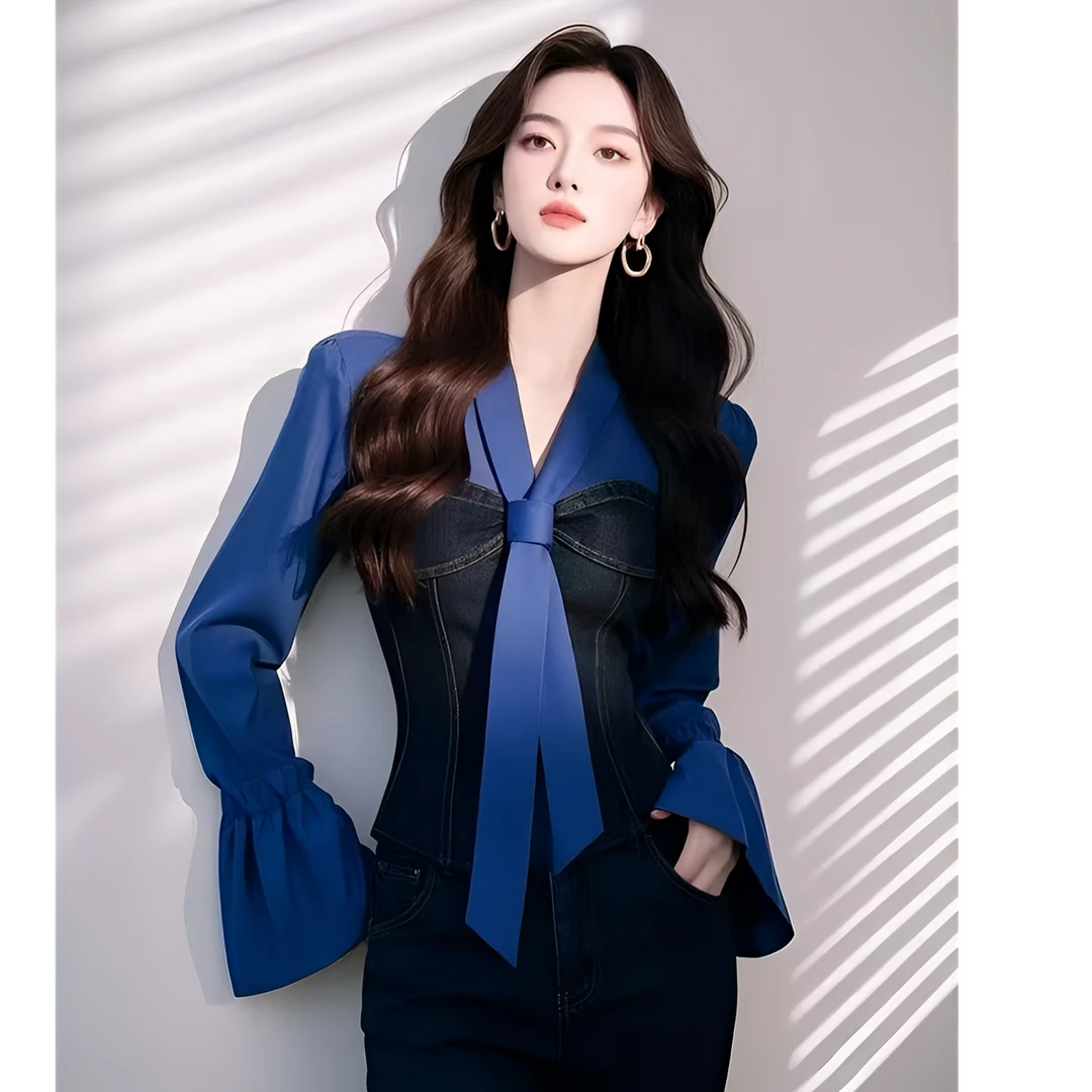 今年爆款蓝色牛仔拼接衬衫女2025早春衬衣收腰显瘦内搭假两件上衣