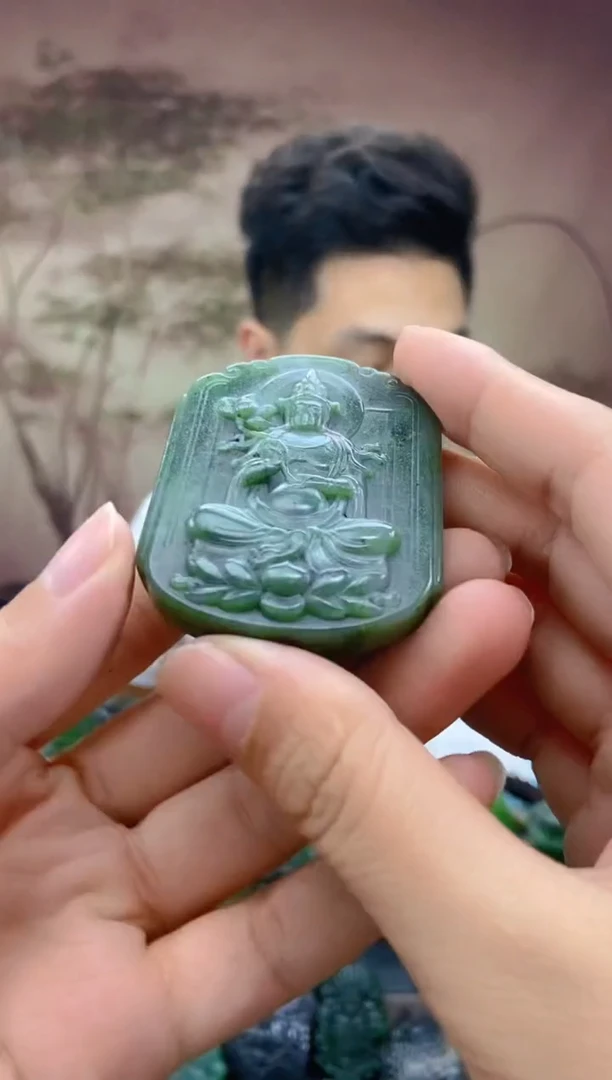 颈饰未镶嵌和田玉1