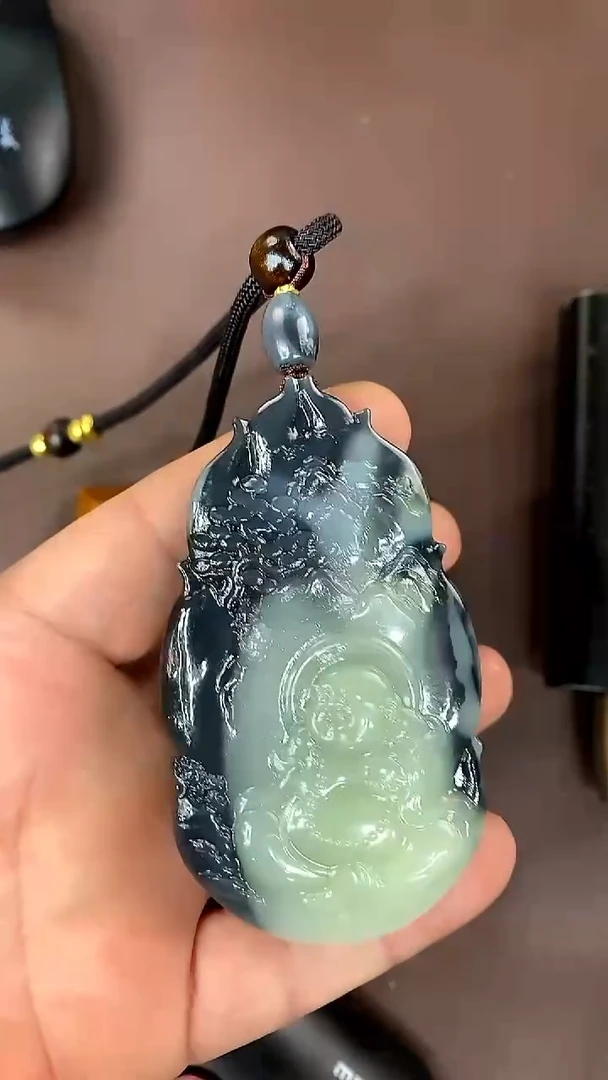 未镶嵌手链和田玉吊坠