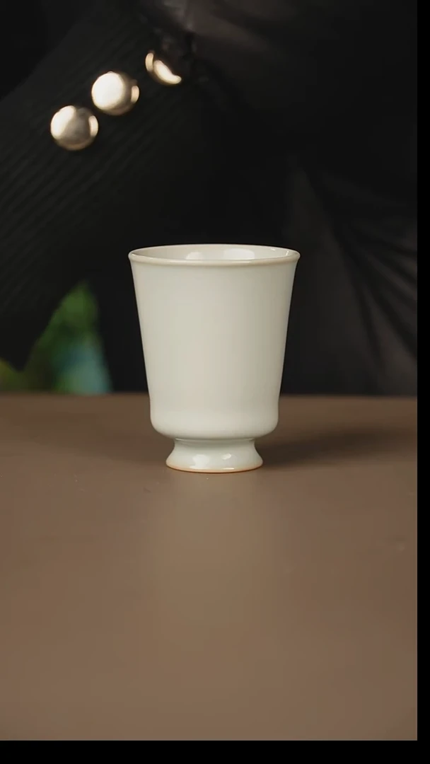 奎奎月白闻香杯